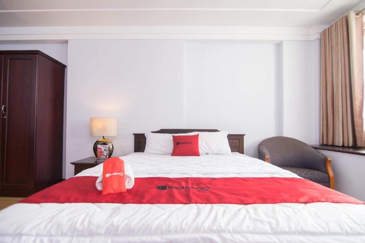 Reddoorz Near Hoa Lu Stadium Ho Chi Minh Zewnętrze zdjęcie
