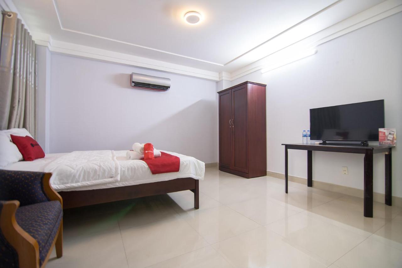 Reddoorz Near Hoa Lu Stadium Ho Chi Minh Zewnętrze zdjęcie