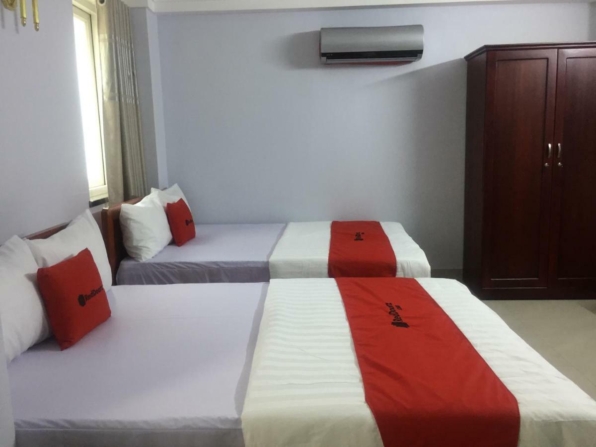 Reddoorz Near Hoa Lu Stadium Ho Chi Minh Zewnętrze zdjęcie