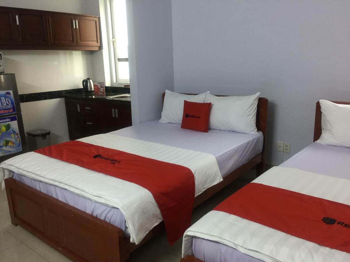 Reddoorz Near Hoa Lu Stadium Ho Chi Minh Zewnętrze zdjęcie